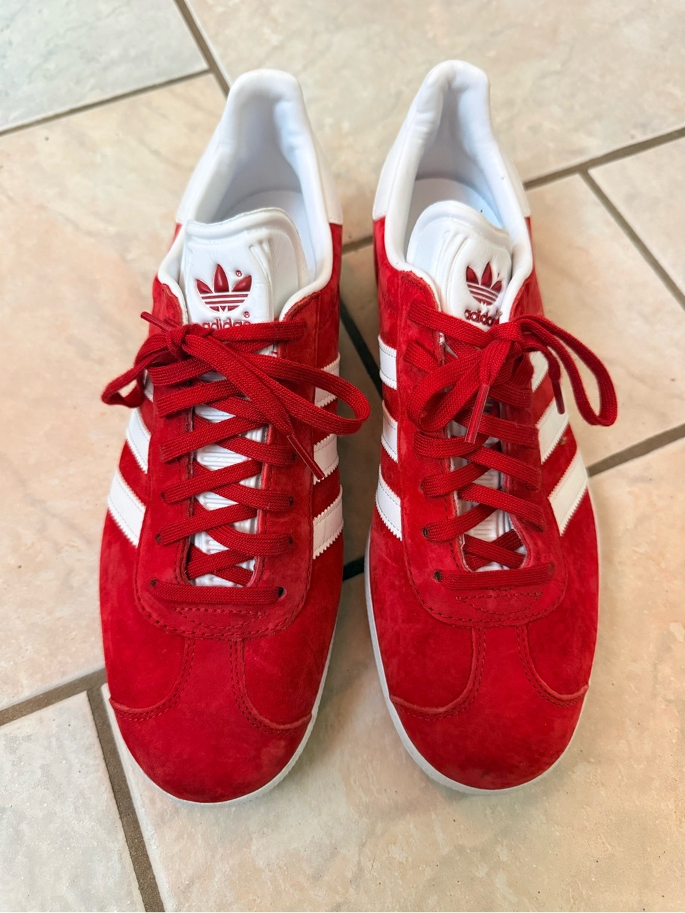 Adidas Gazelle BB5486 Power Red White Suede Men’s Size 9 Sneakers